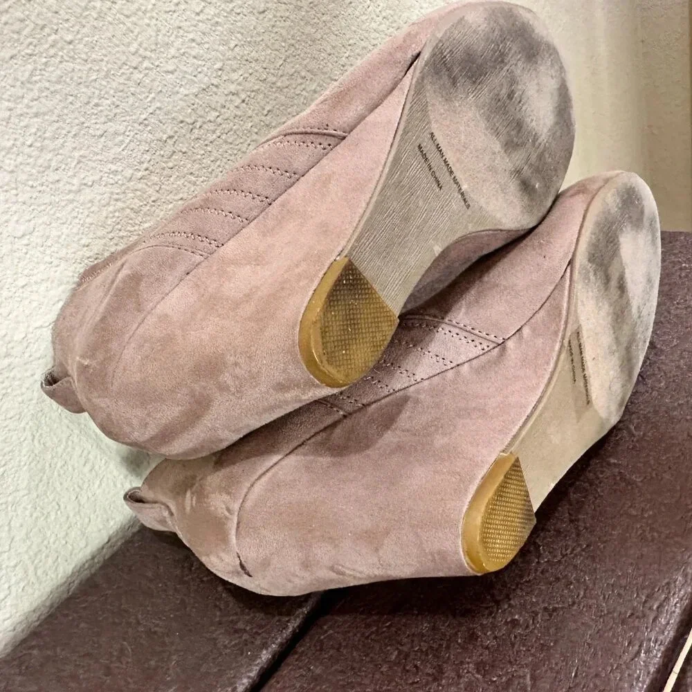 REPORT Gavin Style Suede Wedge Booties Shooties - 8